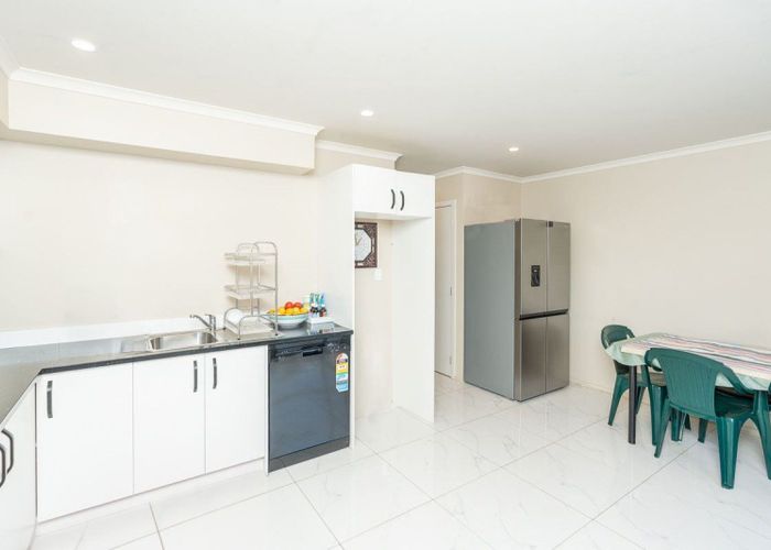  at 2/188 Massey Street, Frankton, Hamilton
