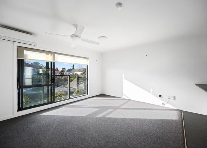  at 5 Chevalier Court 809 Heaphy Tce, Claudelands, Hamilton, Waikato