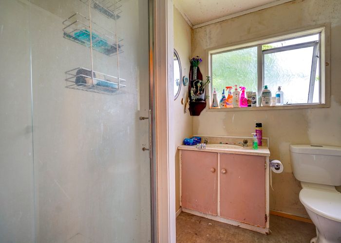  at 1 Crescent Court, Melville, Hamilton