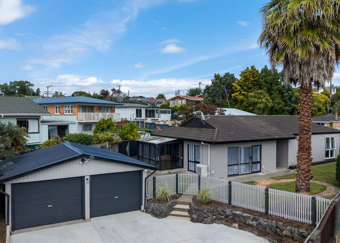  at 9 Glendale Drive, Dinsdale, Hamilton