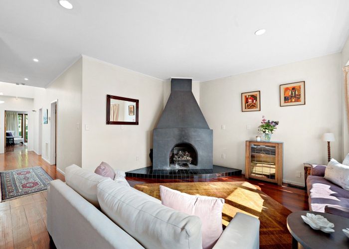  at 35 Rimu Road, Kelburn, Wellington