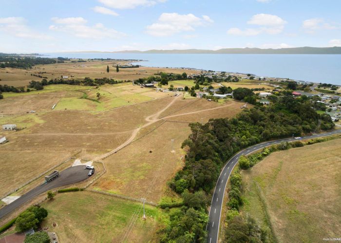  at 6 Ebner Place, KAIAUA, MIRANDA