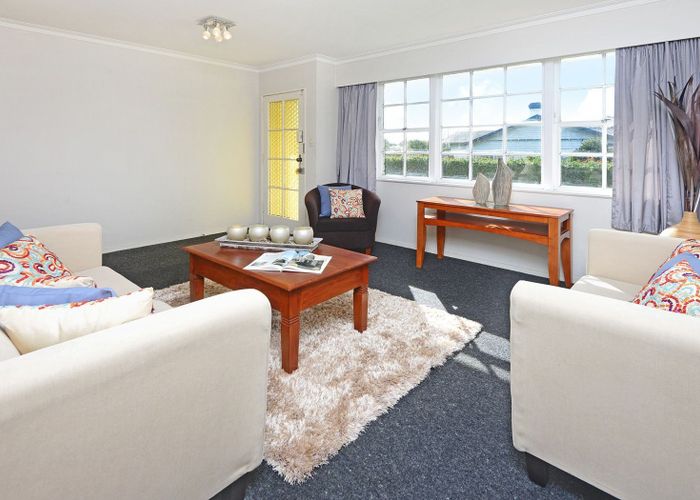  at 2/97 Panama Road, Mount Wellington, Auckland