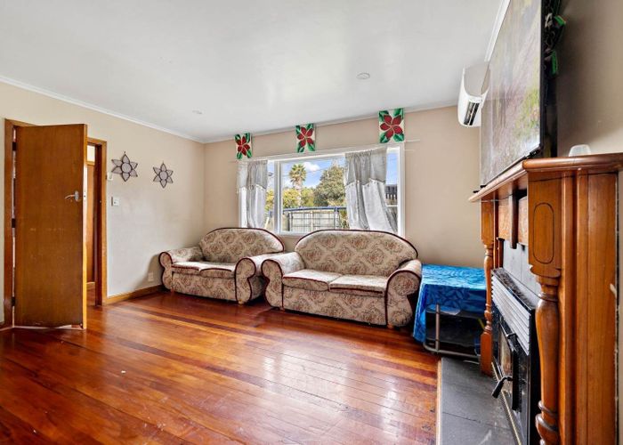  at 55 Beaubank Road, Kelston, Waitakere City, Auckland