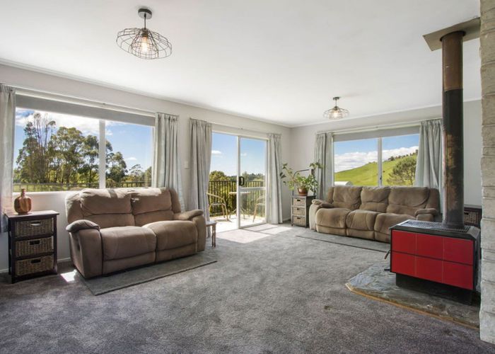  at 135 Willoughby Road, Tahawai