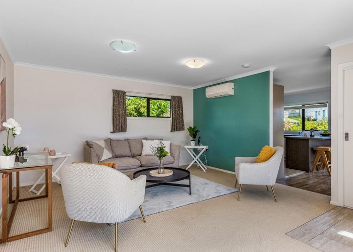  at 9 Beauzami Crescent, Ascot Park, Porirua