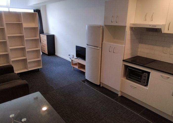  at 306/5 Andrews Ave , Lower Hutt, Lower Hutt, Wellington