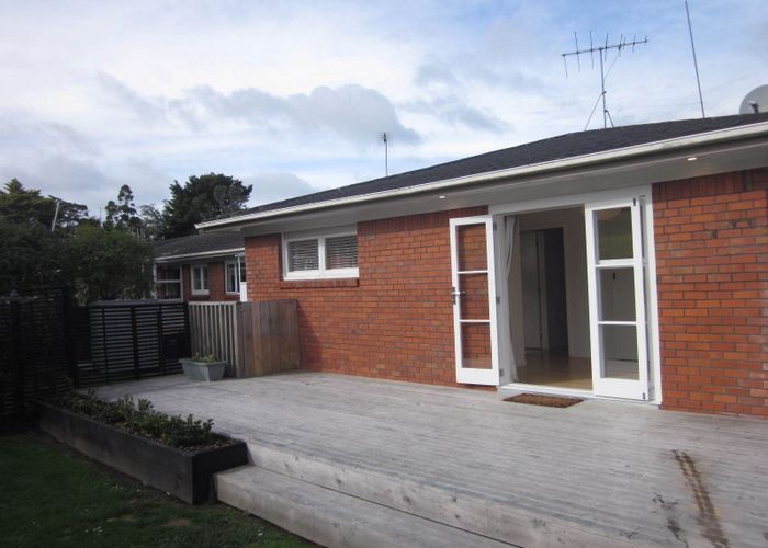  at 4/420 Beach Road, Mairangi Bay, Auckland