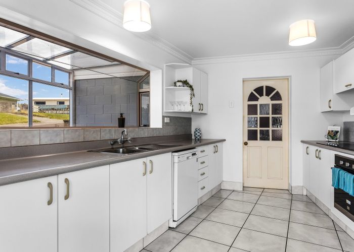  at 2 Pollen Street, Matata, Whakatane