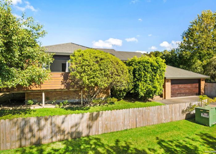  at 2 Sophora Way, Albany, Auckland