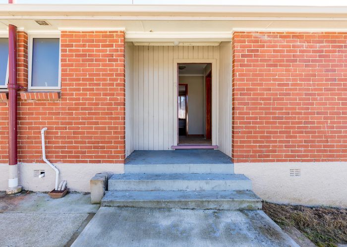  at 17 Glenelg Street, Bradford, Dunedin, Otago