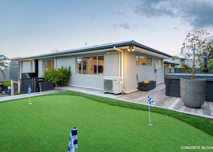  at 19A Hyde Road, Rothesay Bay, Auckland