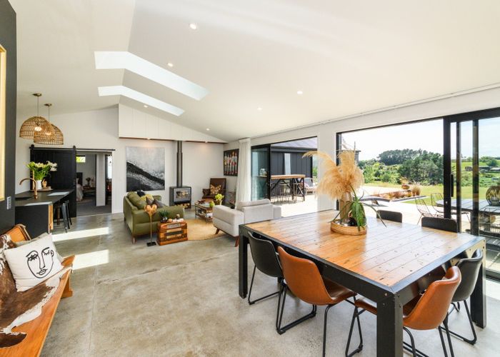  at 114 Halcombe Road, Feilding, Feilding