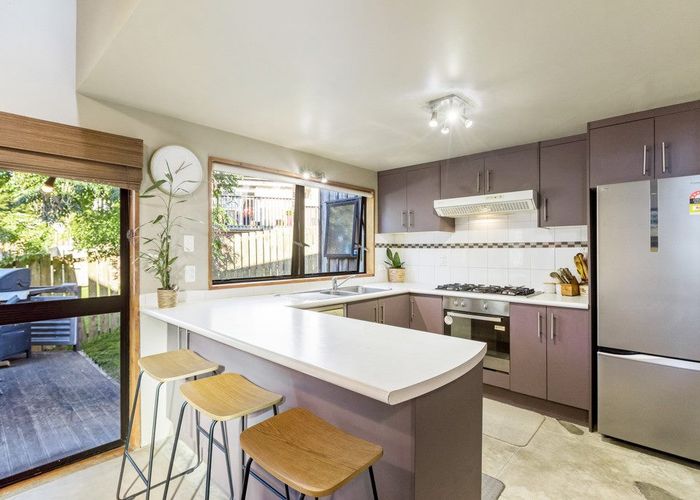  at 88 Everglade Drive, Totara Heights, Auckland