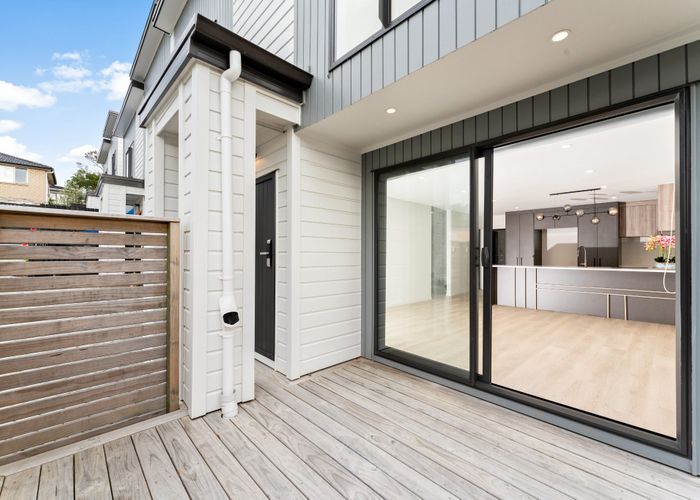  at 8C Neptune Avenue, Beach Haven, North Shore City, Auckland