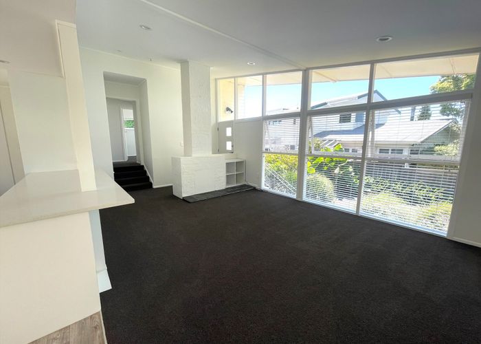  at 52 Moore Street, Hillcrest, North Shore City, Auckland