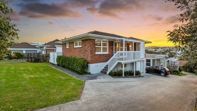  at 1/7 Newhaven Terrace, Mairangi Bay, Auckland