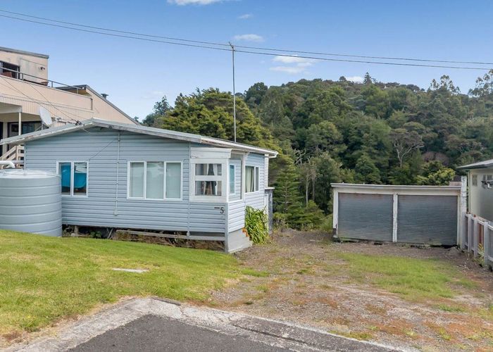  at 5 Rewa Road, Maraetai, Manukau City, Auckland