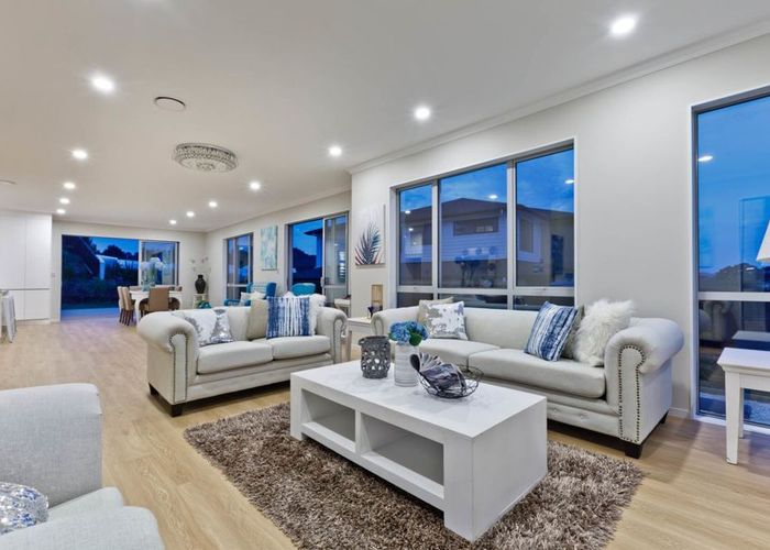  at 13 Eastview Crescent, Stanmore Bay, Whangaparaoa
