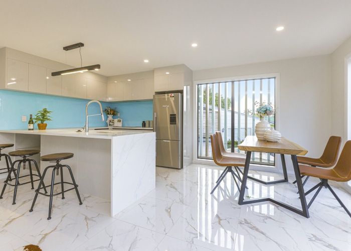  at 10/14 Tomuri Place, Mount Wellington, Auckland City, Auckland