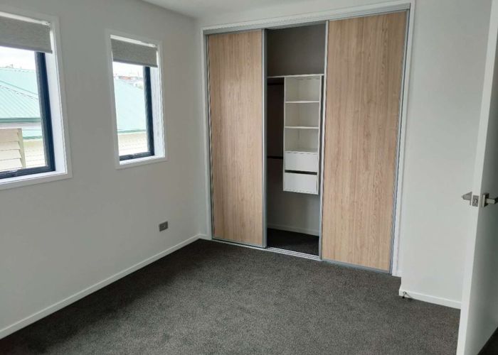  at 162F Barrack Road, Mount Wellington, Auckland