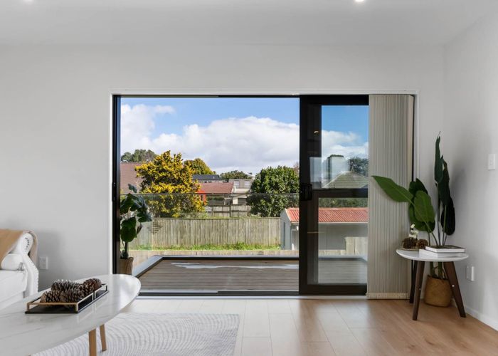  at 16E Brookfield Avenue, Onehunga, Auckland City, Auckland