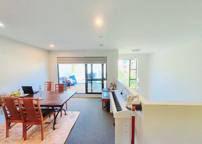  at 35/5 Perekia Street, Albany, North Shore City, Auckland