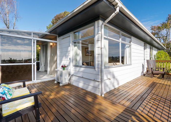  at 3 Terra Nova Street, Glen Eden, Auckland