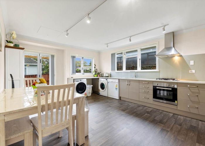  at 32 Buller Crescent, Manurewa, Manukau City, Auckland