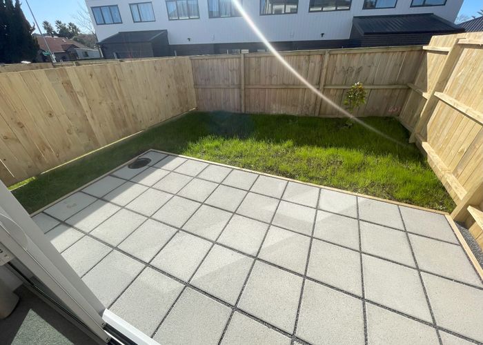  at 47d Riverton Drive, Randwick Park, Manukau City, Auckland