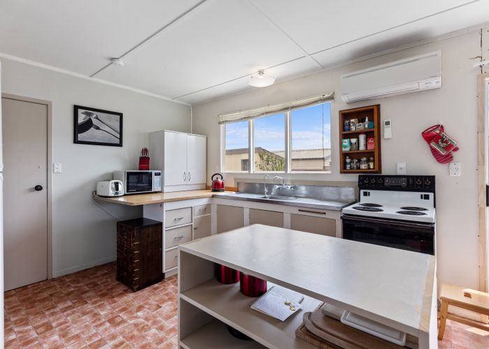  at 492 Pukehina Parade, Te Puke