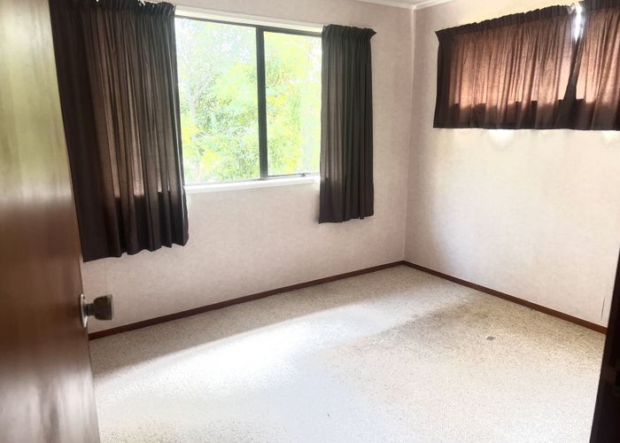  at 59 Powrie Street, Glenfield, Auckland