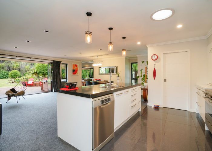  at 40 Matua Grove, Otatara