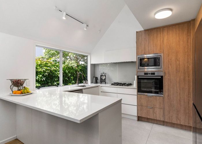  at 6A Sarsfield Street, Herne Bay, Auckland