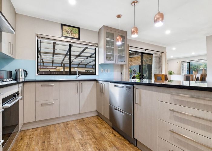  at 5 Sonterra Close, Randwick Park, Manukau City, Auckland
