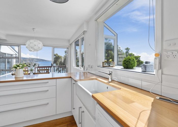  at 36 Roys Road, Plimmerton, Porirua