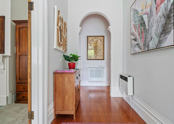  at 4 Symonds Street, Onehunga, Auckland