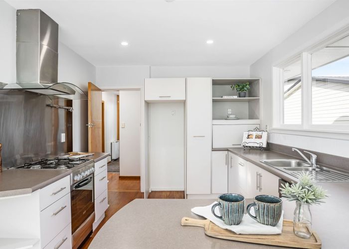  at 9 Eglinton Street, Avondale, Christchurch