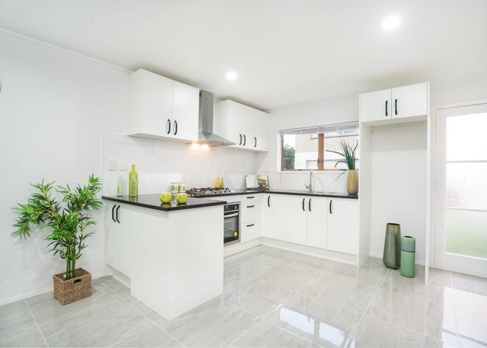  at 3/14 Menary Street, Papakura, Auckland