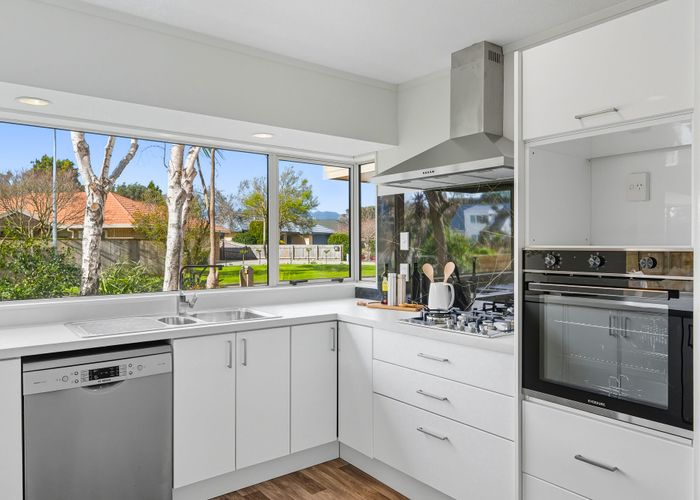  at 2 Leigh Place, Paraparaumu Beach, Kapiti Coast, Wellington