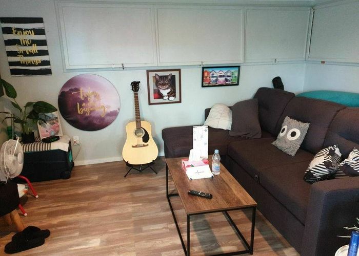  at 1  Glenbervie Cres, Massey, Waitakere City, Auckland