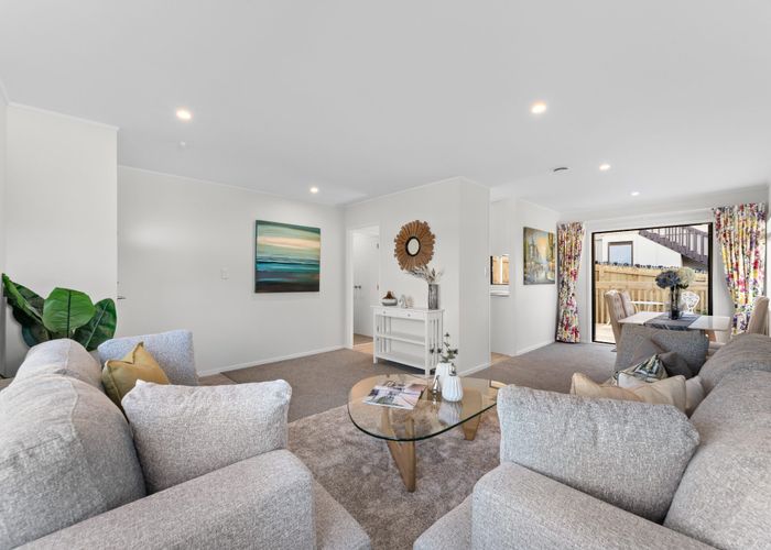  at 1/14 Kupari Place, Totara Vale, North Shore City, Auckland