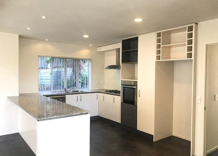  at 14 Amaretto Ave, Flat Bush, Manukau City, Auckland