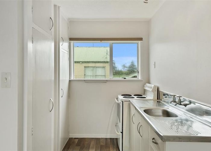  at 3/93 Racecourse Road, Sockburn, Christchurch