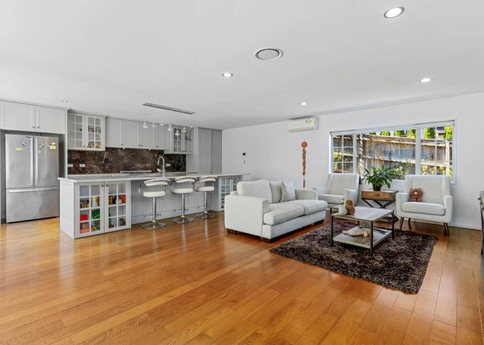  at 81 Laurel Oak Drive, Schnapper Rock, Auckland
