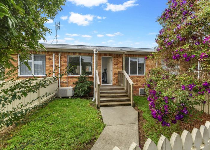  at 2/29 Jane Cowie Avenue, Otahuhu, Auckland City, Auckland