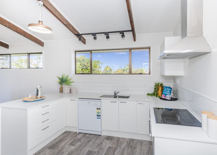  at 58 Hillcrest Road, Hillcrest, Hamilton