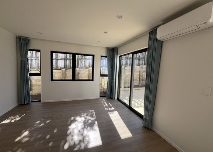  at 1-B Wren Place, Unsworth Heights, North Shore City, Auckland