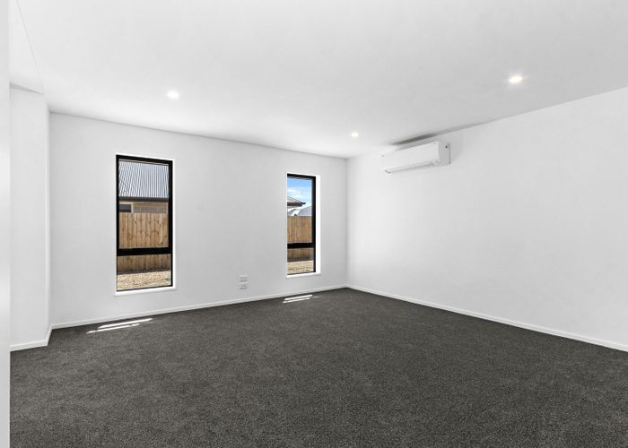  at 6 Dunsandel Grove, Silverstream, Upper Hutt