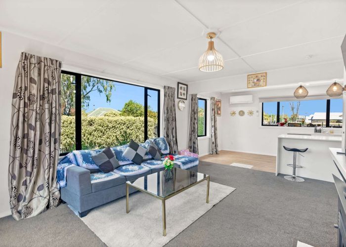  at 9 Morrison Avenue, Northcote, Christchurch City, Canterbury